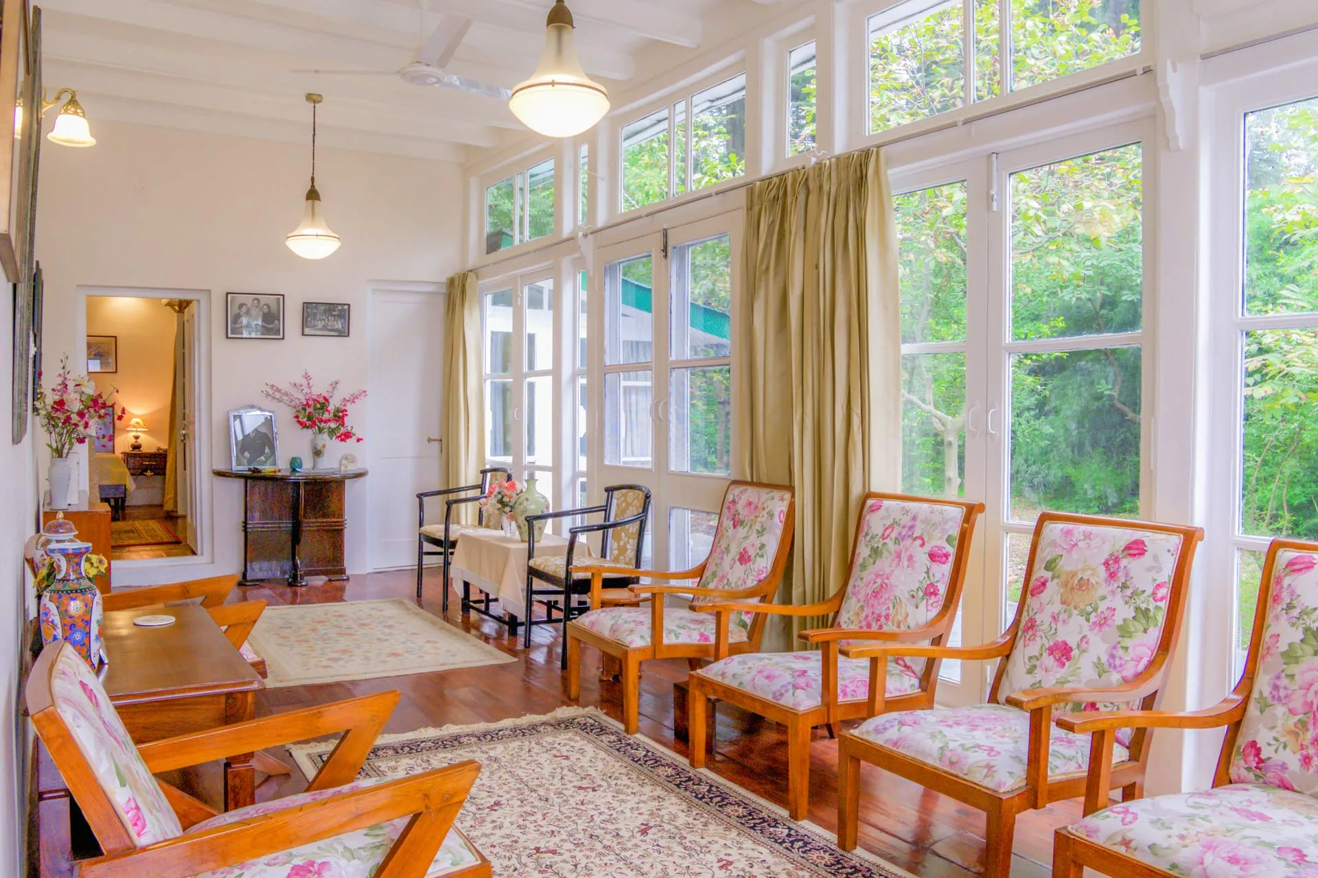 Rose Cottage, Shimla - Glass Room