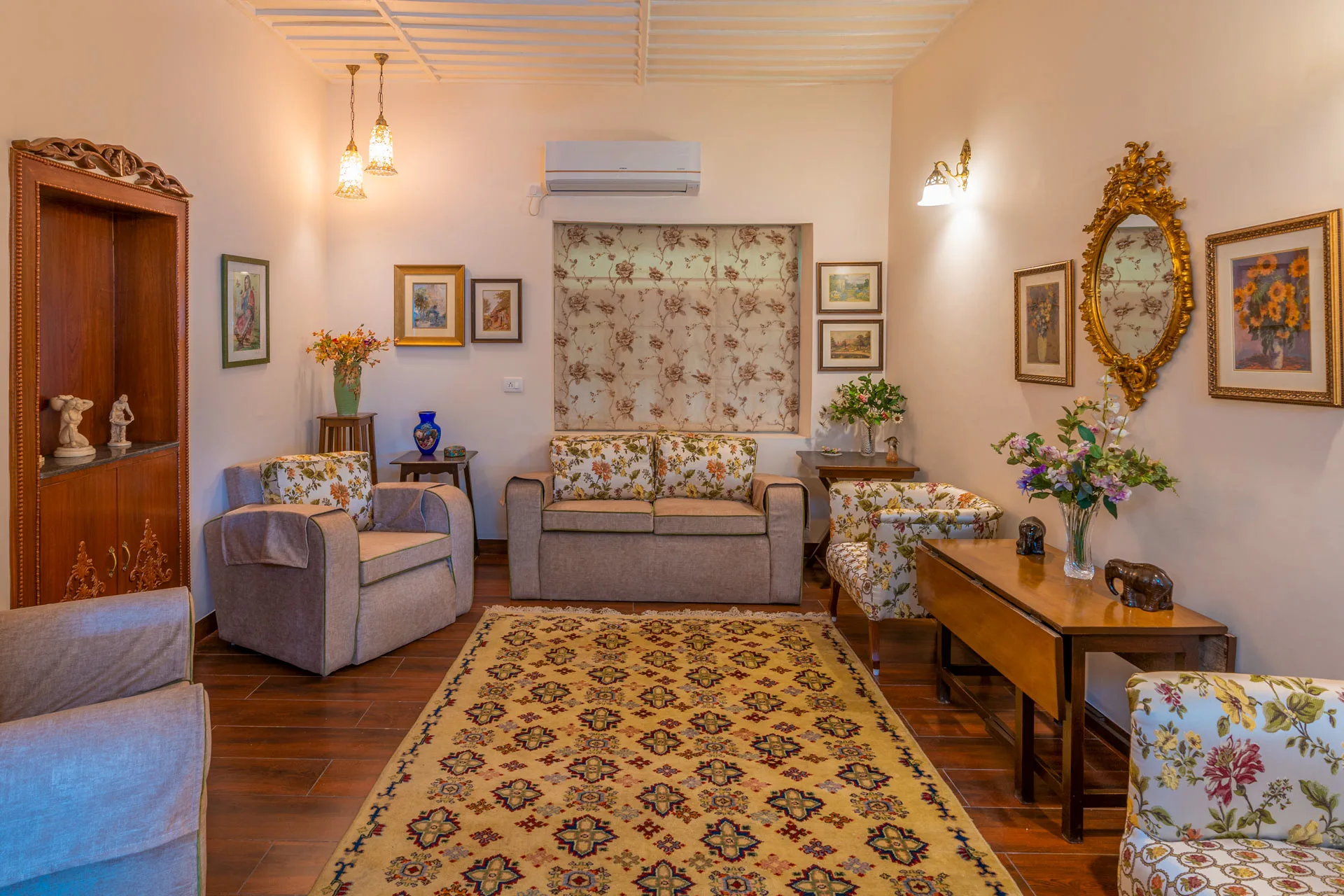 Springfield, Kasauli - Drawing Room